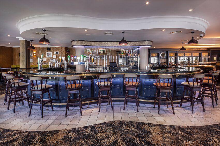 The Glencarn Hotel Castleblayney Exterior photo